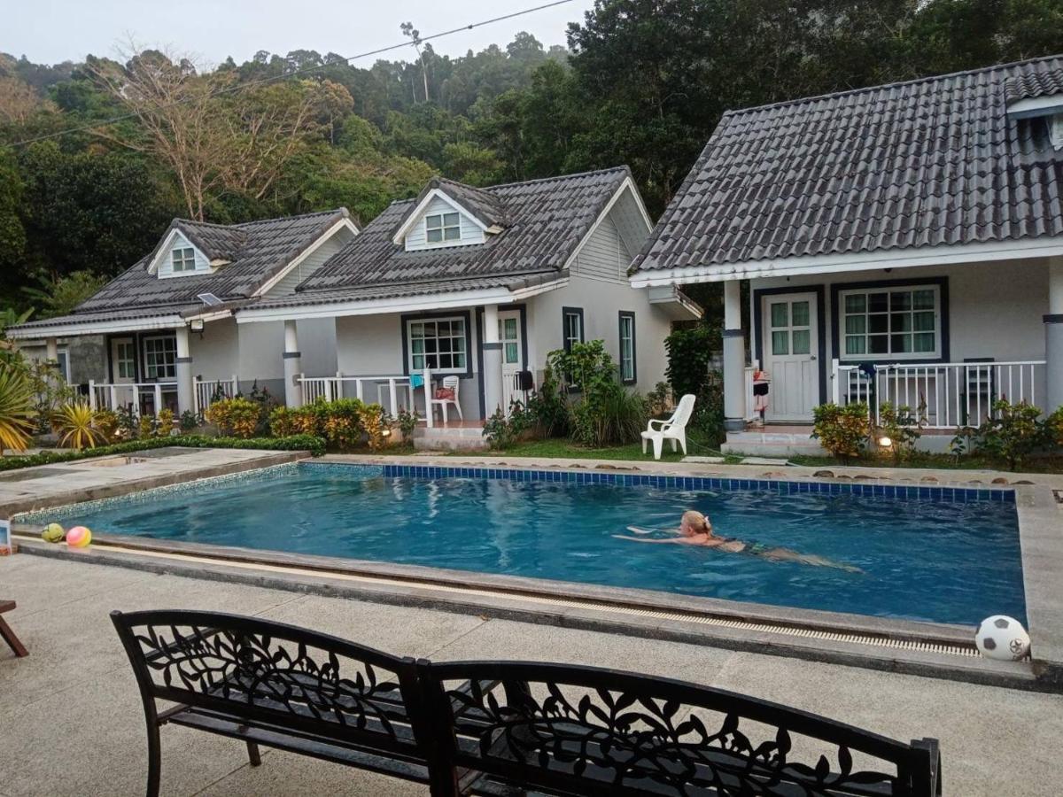Suksompong Resort Кхаулак Экстерьер фото